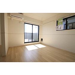 オフショアIV 203 2階2LDKのリビング/ダイニング