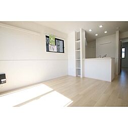 オフショアIV 104 1階2LDKのリビング/ダイニング