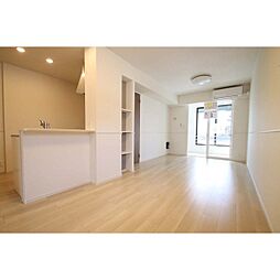 シェノンIV 104 1階1LDKのリビング/ダイニング