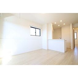 アリビオ　B 201 2階3LDKのリビング/ダイニング