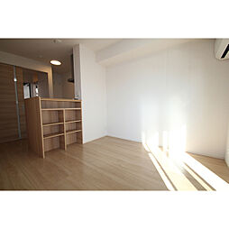 リベール・リベルテ リベール 201 2階1LDKのリビング/ダイニング