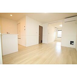 ホワイトクロッカス 201 2階1LDKのリビング/ダイニング