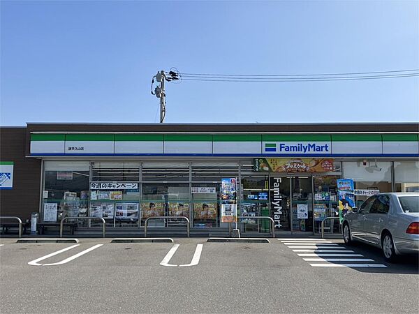 画像11:ファミリーマート 喜々津駅前店（216m）