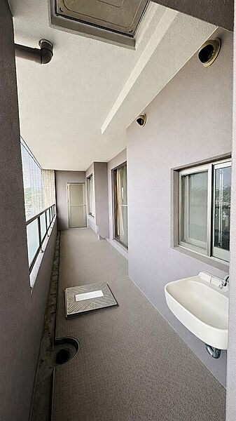 南側　広々バルコニー　スロップシンクあり