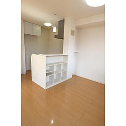 ロミオ・グレース C202 2階1LDKのリビング/ダイニング