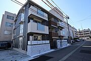富山駅より徒歩12分 築7年11ヶ月 3階建の賃貸物件
