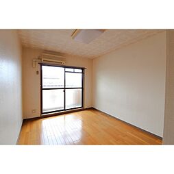 マイン・ディユ・ウエルス 203 2階1Kのリビング/ダイニング