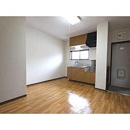 ニューレックアピオンII 105 1階2DKのリビング/ダイニング