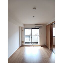 プレ・オリゾン 102 1階2LDKのリビング/ダイニング