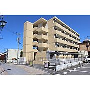 米子駅より徒歩7分 築9年9ヶ月 5階建の賃貸物件