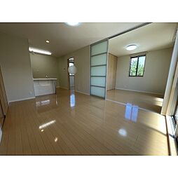 シャーメゾン白樺 101 1階2LDKのリビング/ダイニング