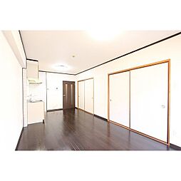 エステートサンフレッシュ 502 5階3LDKのリビング/ダイニング