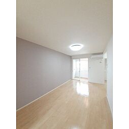 デイジー　ベル 203 2階1LDKのリビング/ダイニング