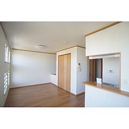 メゾン　アムール 205 2階1LDKのリビング/ダイニング