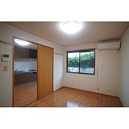 キーファー 102 1階2DKのリビング/ダイニング