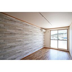 サージ　Ａ 103 1階1SDKのリビング/ダイニング