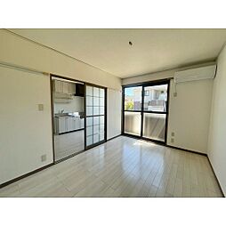 ピュアタウン　Ｂ 102 1階2DKのリビング/ダイニング