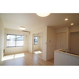 グランステラ 201 2階1LDKのリビング/ダイニング