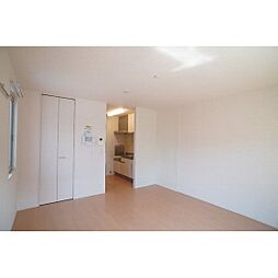 ダイアリー 103 1階ワンルームのリビング/ダイニング