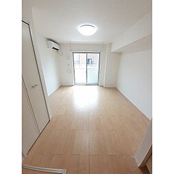 サン　ウェスト 102 1階1LDKのリビング/ダイニング