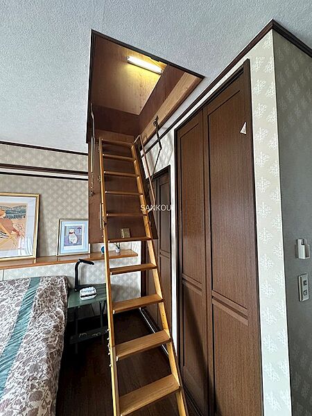 屋根裏もございます