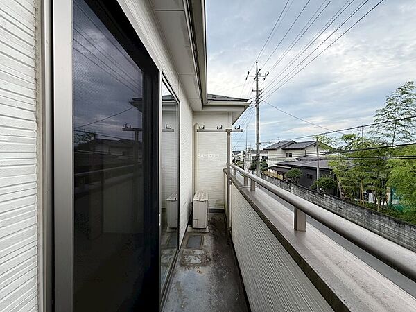 開けた環境となっています。陽当たり良好です♪