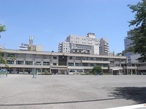 apartment 群馬県高崎市あら町51-1
地図を見る