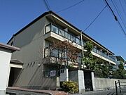 北千里駅よりバス11分 徒歩1分 3階 築37年8ヶ月の賃貸物件