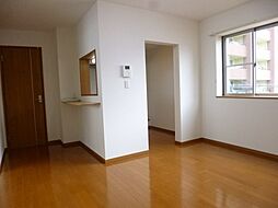 阪急宝塚本線 池田駅 徒歩2分の賃貸アパート 4階2LDKのリビング/ダイニング