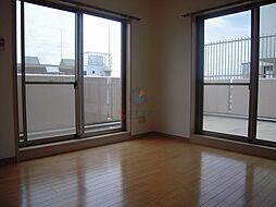 Osaka Metro御堂筋線 西中島南方駅 徒歩10分の賃貸マンション 7階2LDKのリビング/ダイニング