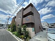 三国駅より徒歩12分 築2年7ヶ月 3階建の賃貸物件