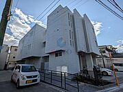 豊中駅より徒歩21分 築2年6ヶ月 3階建の賃貸物件