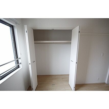 セレッソ花畑II_内装_3