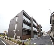 研究学園駅より徒歩30分 築7年11ヶ月 3階建の賃貸物件