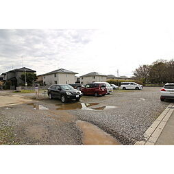 南2丁目4-4駐車場