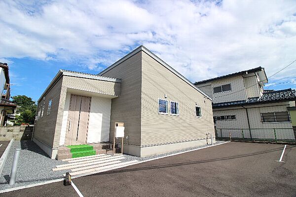 detached 茨城県土浦市右籾
地図を見る