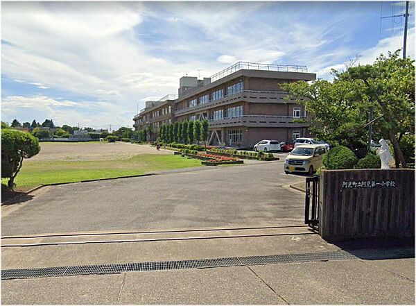 detached 茨城県稲敷郡阿見町大字曙
地図を見る
