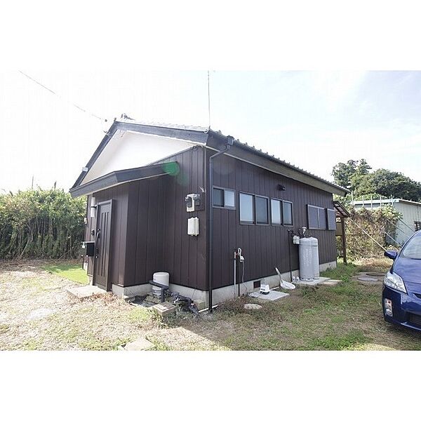 detached 茨城県稲敷市中山

地図を見る