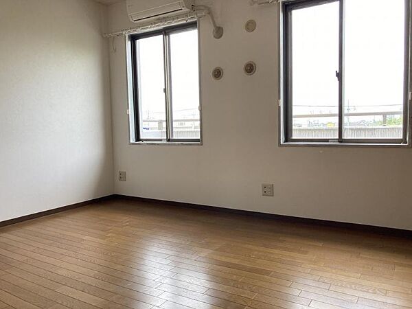 apartment 茨城県龍ケ崎市久保台4丁目
地図を見る