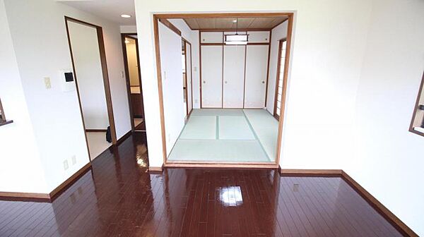 apartment 茨城県龍ケ崎市久保台4丁目
地図を見る