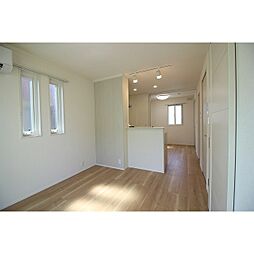 ラ・リジエールみらい 101 1階1LDKのリビング/ダイニング