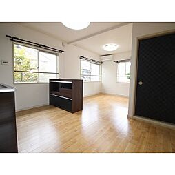 メゾンドルビコン 201 2階2LDKのリビング/ダイニング