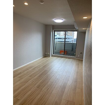 AXIS HITACHINO_内装_0