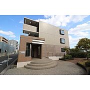 ひたち野うしく駅より徒歩3分 築26年5ヶ月 3階建の賃貸物件