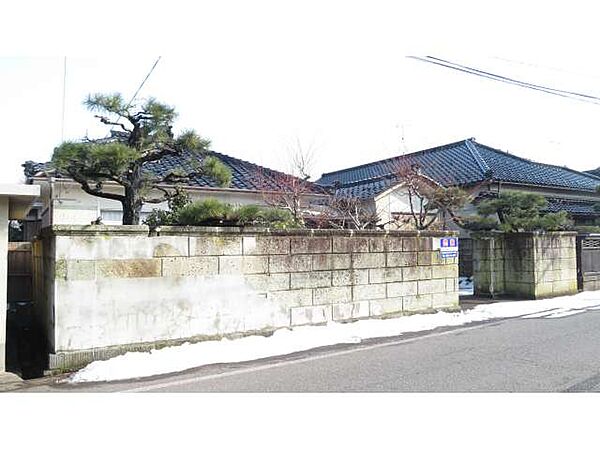 detached 秋田県にかほ市象潟町3丁目塩越13
地図を見る