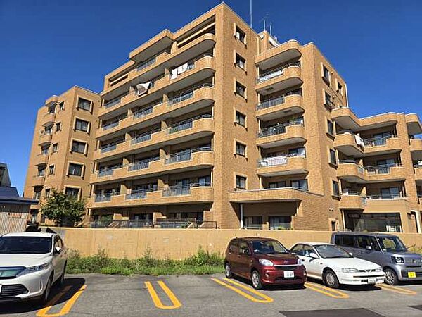 apartment 青森県青森市奥野2丁目1-18
地図を見る