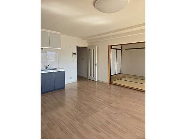 apartment 青森県青森市奥野2丁目1-18
地図を見る