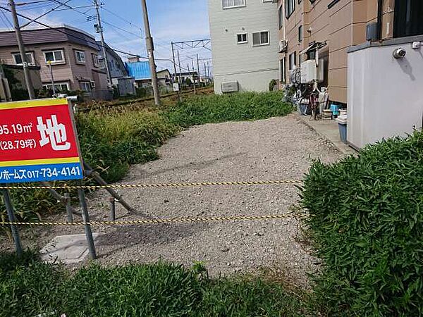 外観：302000008004