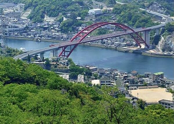 音戸大橋が近く、人気の釣りスポット『倉橋島』へアクセス良好★釣り好きさん必見の立地です。