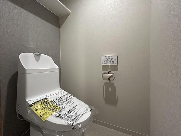 洗浄機能つきトイレも新品